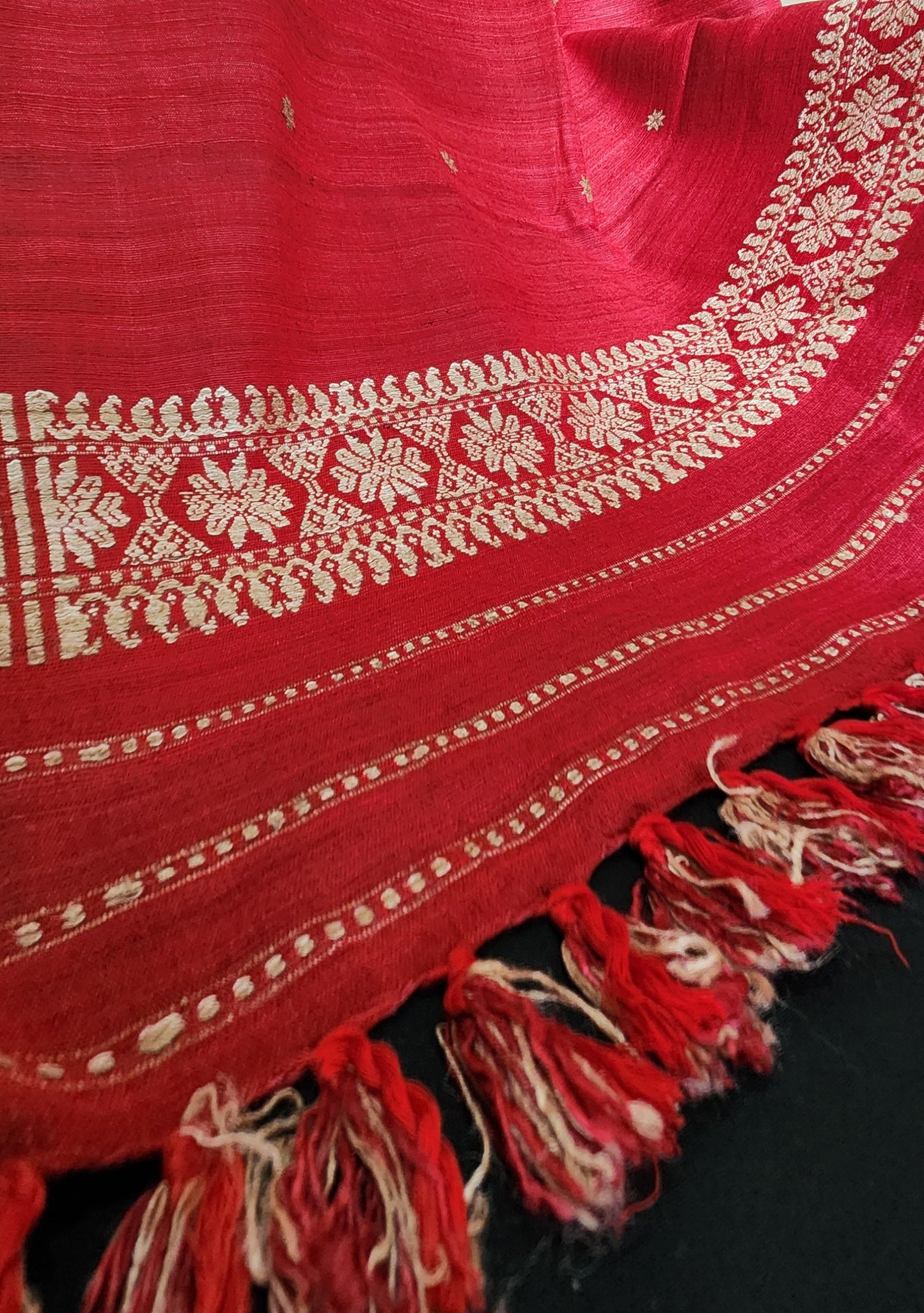 The Crimson Eri Heirloom