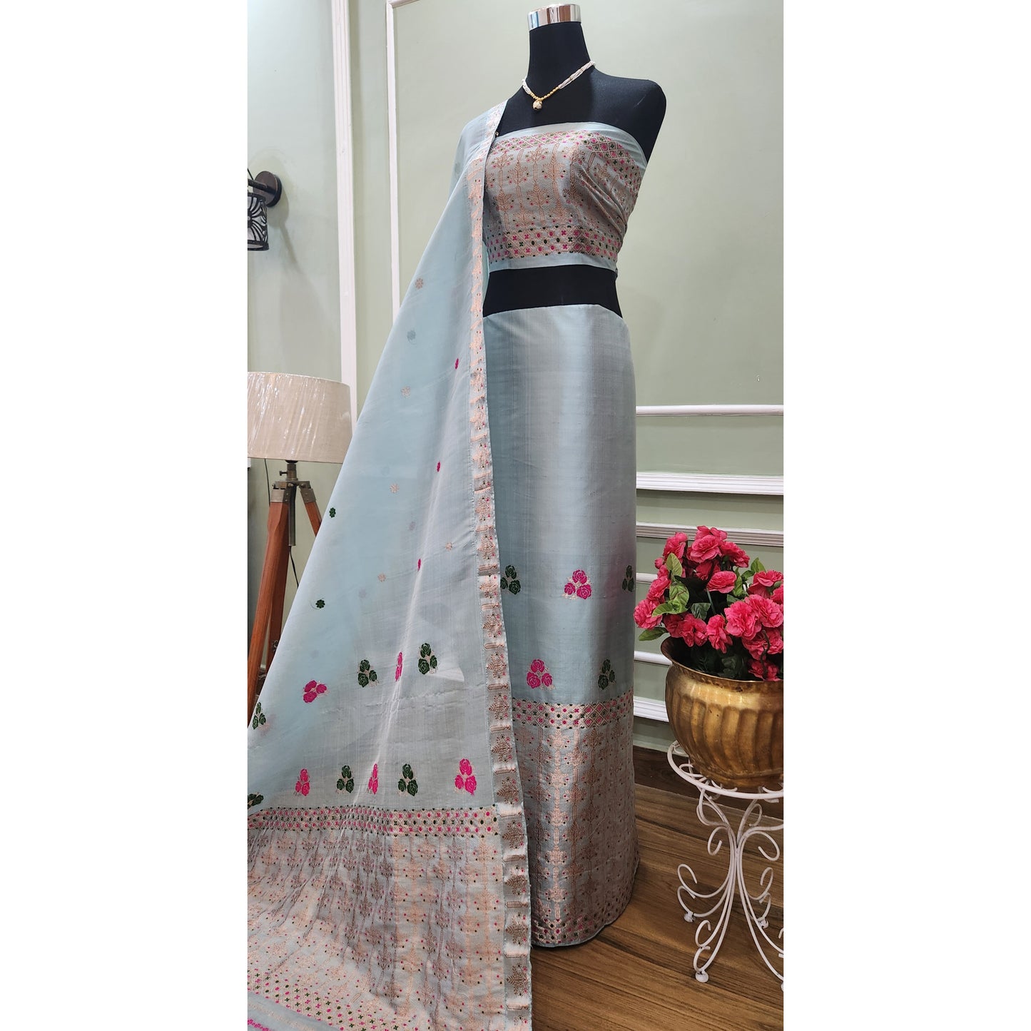 Light Blue Mulberry Silk (Paat-Kesapaat) Mekhela Chador