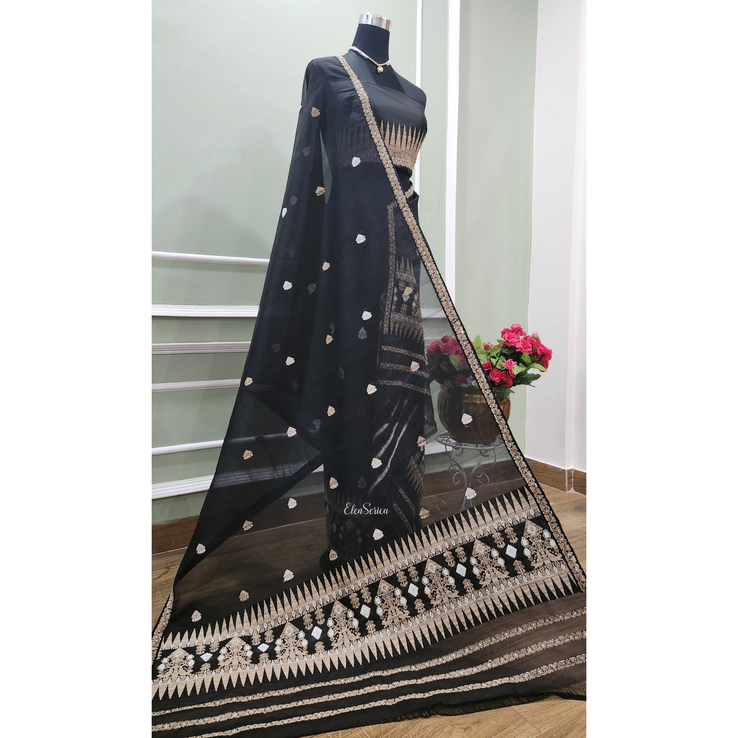 Black-Ghisa Pure Mulberry Silk Mekhela Chador