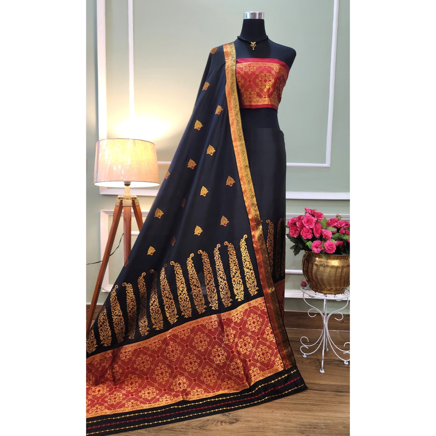 Red and Black Pure Mulberry Silk Mekhela Chador