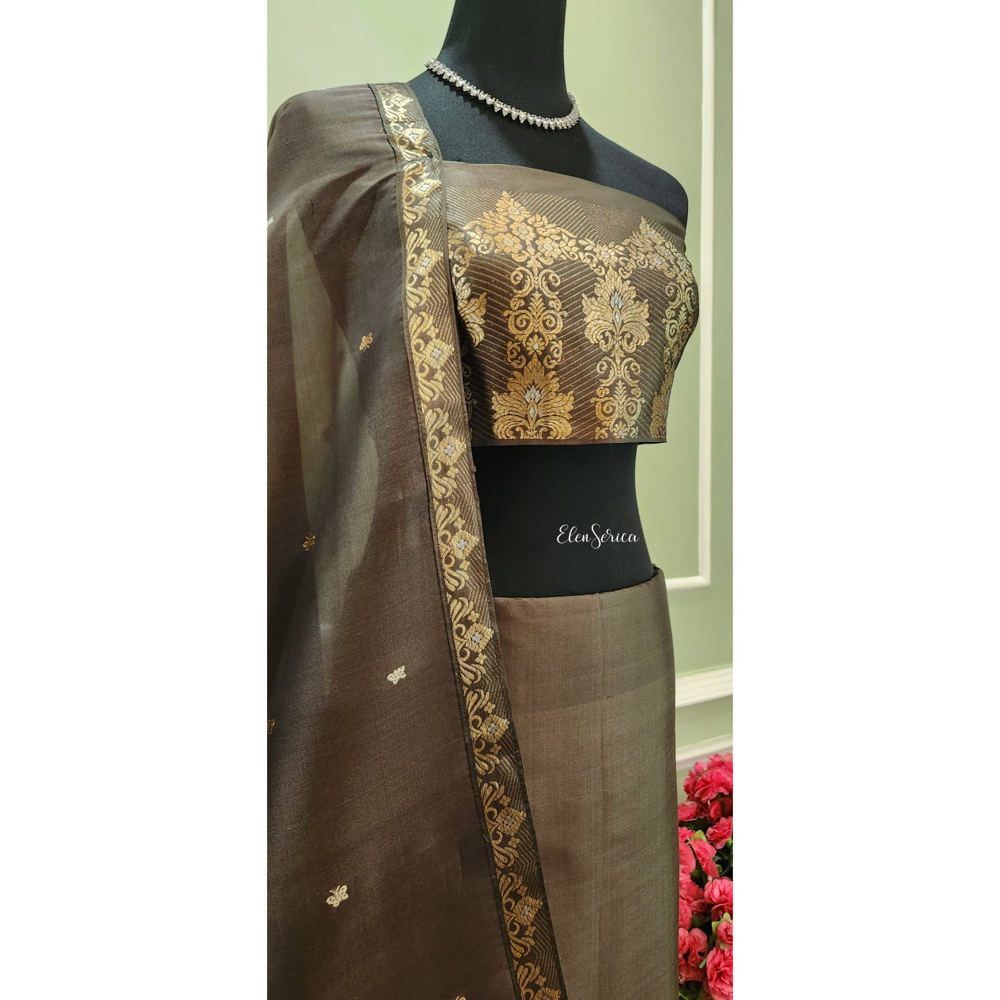 Olive Green Mulberry Silk (Paat-Kesapaat) Mekhela Chador