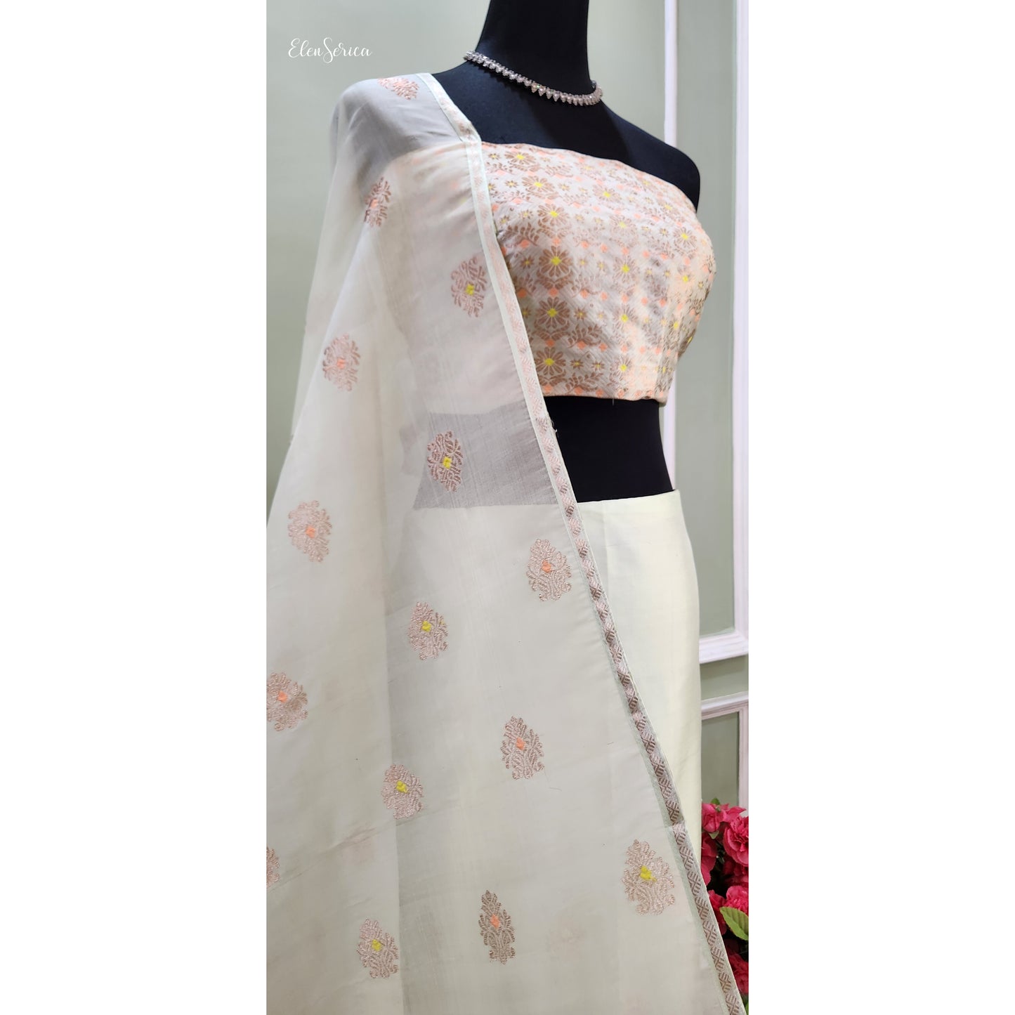 Light Green Mulberry Silk (Paat-Kesapaat) Mekhela Chador