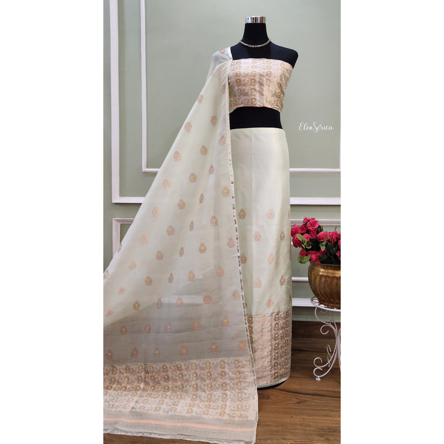 Light Green Mulberry Silk (Paat-Kesapaat) Mekhela Chador