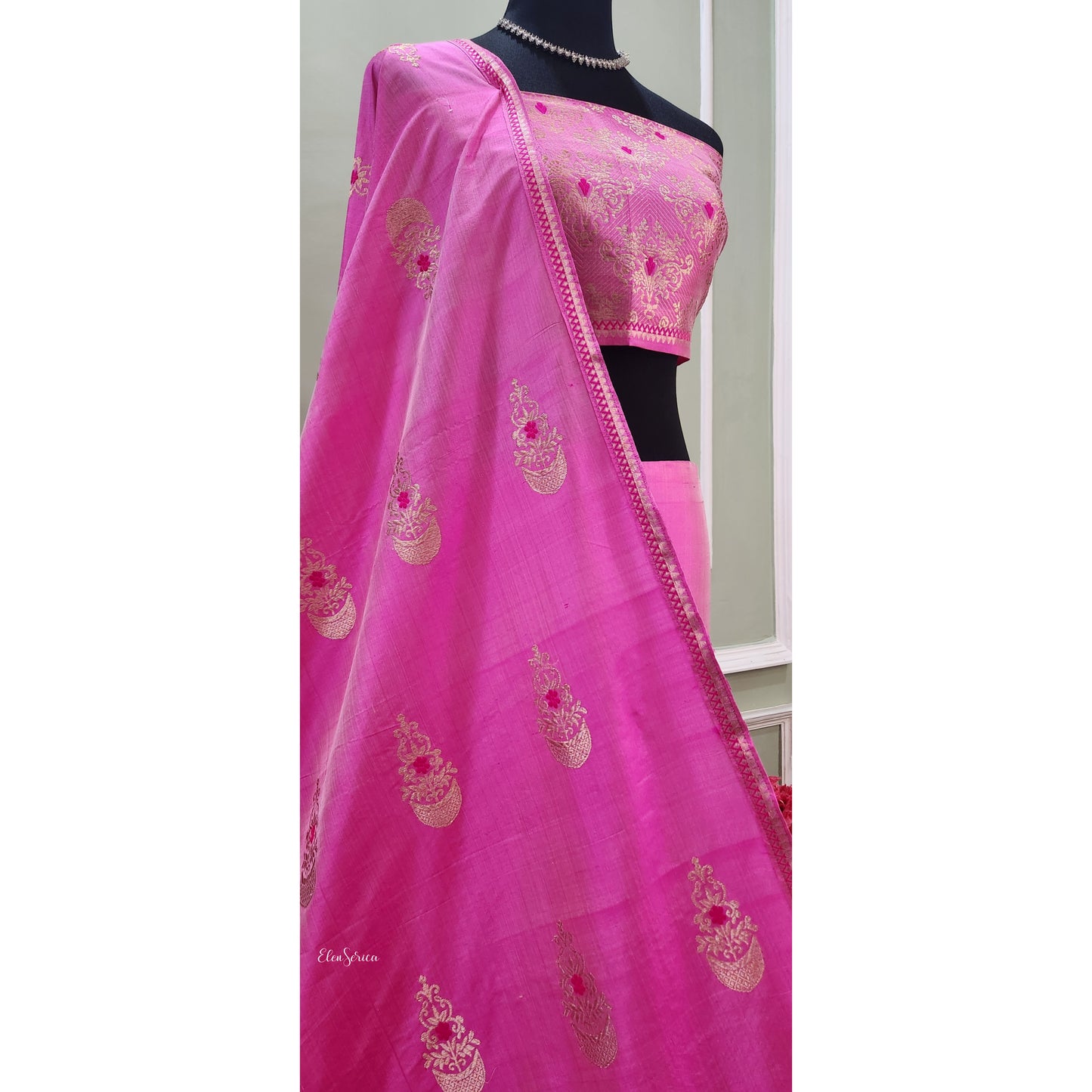 The Gulabi Rani Mekhela Chador