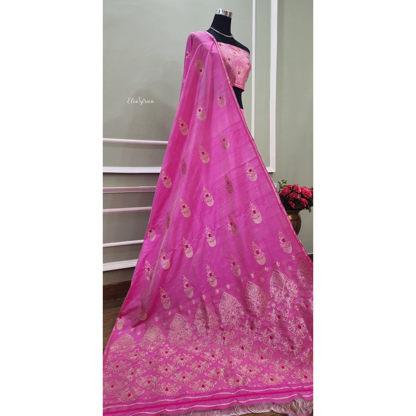 The Gulabi Rani Mekhela Chador