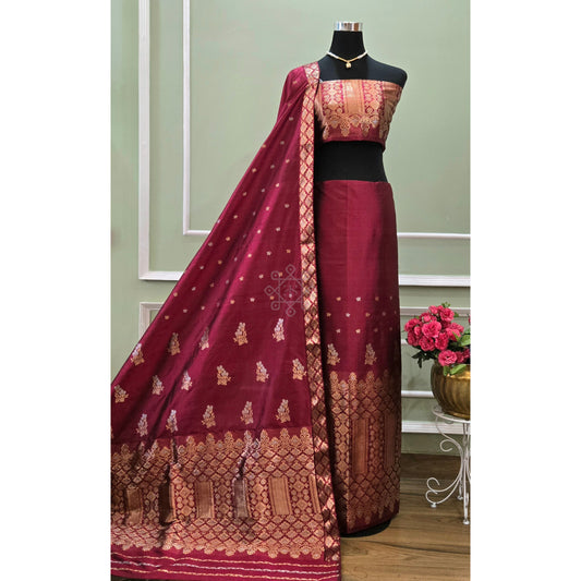 The Crimson Rajnigandha